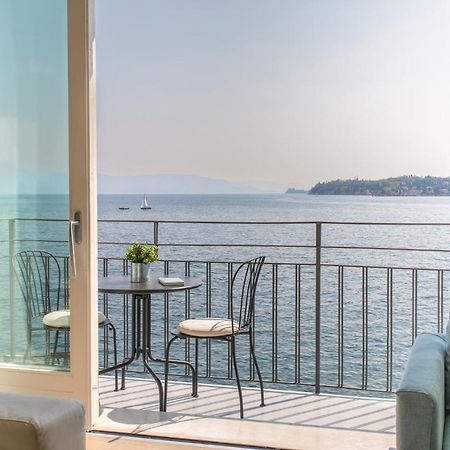 Luxury Lake View Apartments Salo Ngoại thất bức ảnh
