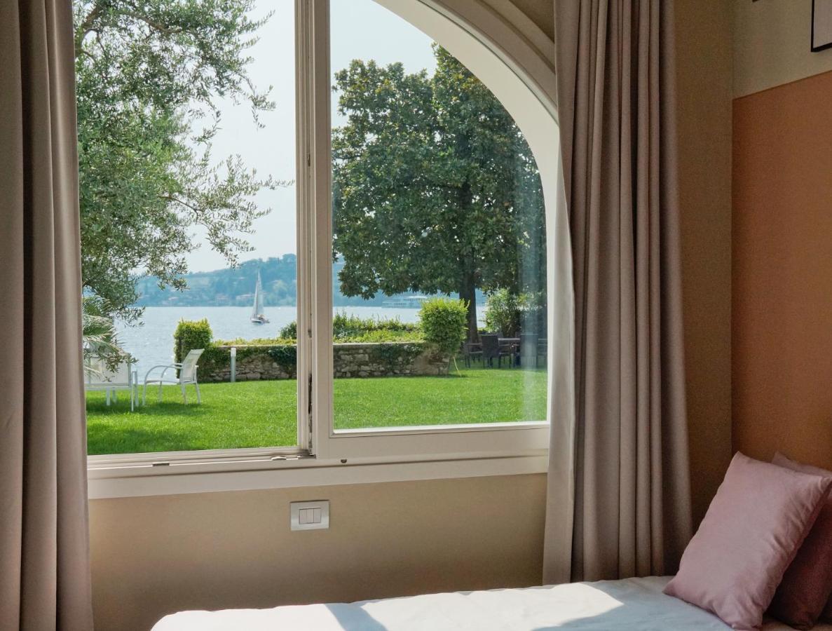 Luxury Lake View Apartments Salo Ngoại thất bức ảnh