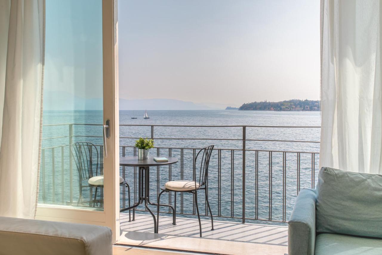 Luxury Lake View Apartments Salo Ngoại thất bức ảnh