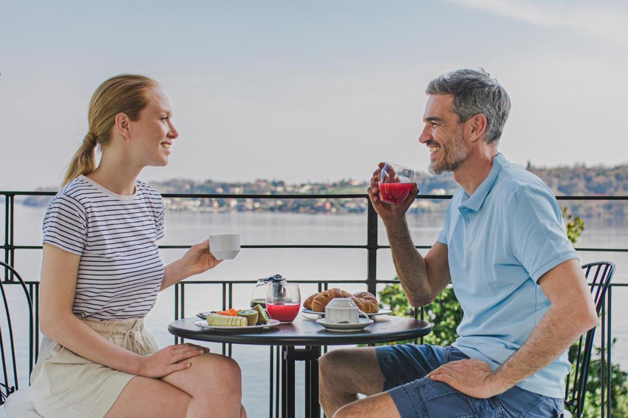 Luxury Lake View Apartments Salo Ngoại thất bức ảnh
