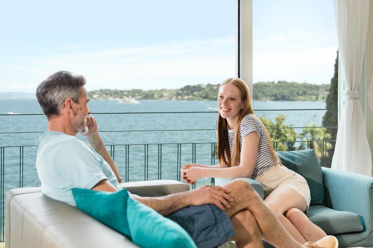 Luxury Lake View Apartments Salo Ngoại thất bức ảnh