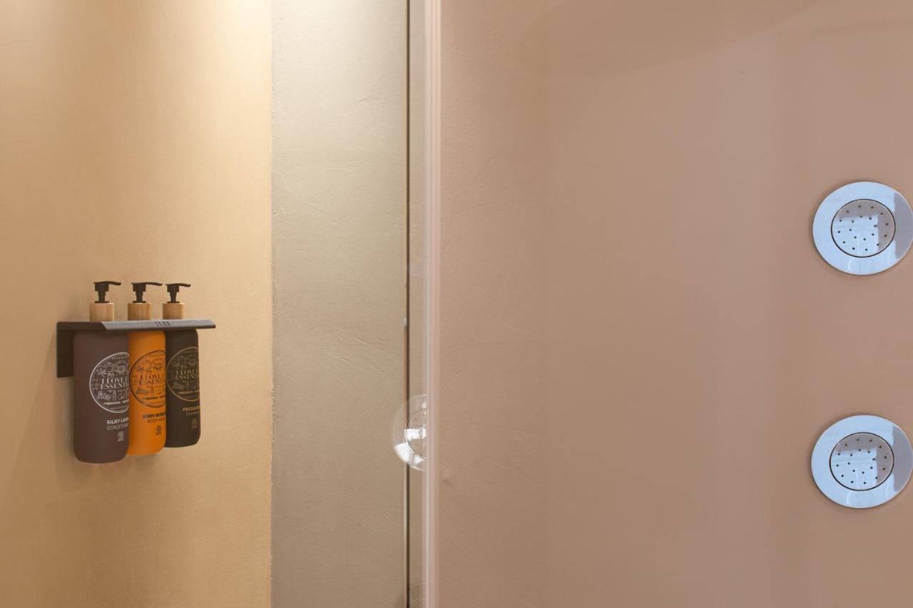 Luxury Lake View Apartments Salo Ngoại thất bức ảnh