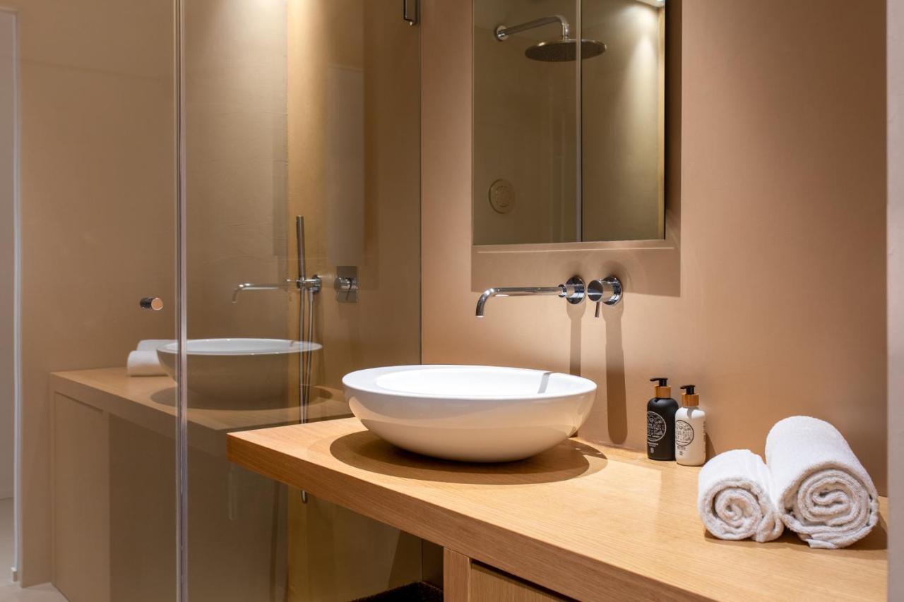 Luxury Lake View Apartments Salo Ngoại thất bức ảnh
